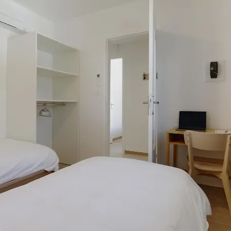 028- Chu Hopital, 2chambres, Parking, Tram מונפלייה