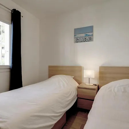 028- Chu Hopital, 2chambres, Parking, Tram