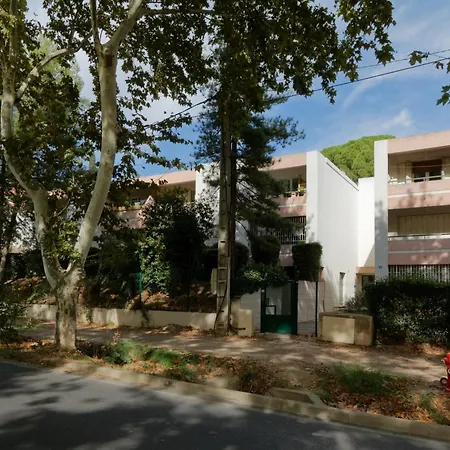 028- Chu Hopital, 2chambres, Parking, Tram