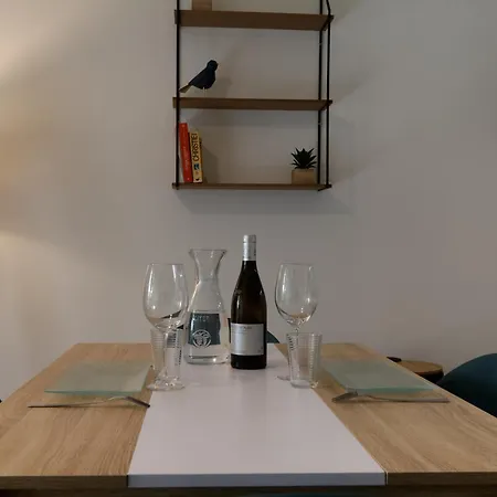 028- Chu Hopital, 2chambres, Parking, Tram Appartamento *