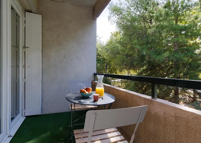 028- Chu Hopital, 2chambres, Parking, Tram *